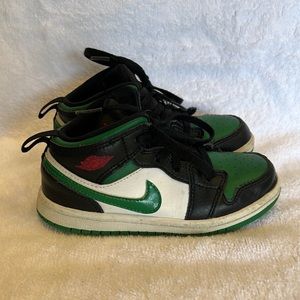 Nike Air Jordan 1 Retro Mid Pine Green Black 640735-067